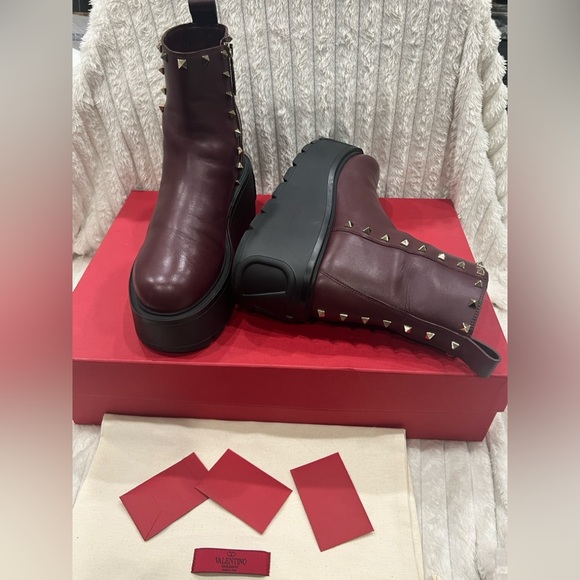 Valentino Garavani Rockstud VLOGO 85 Burgundy Leather Platform Boots 41EU/11US - Picture 16 of 17